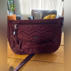 Lug Mambo in burgundy